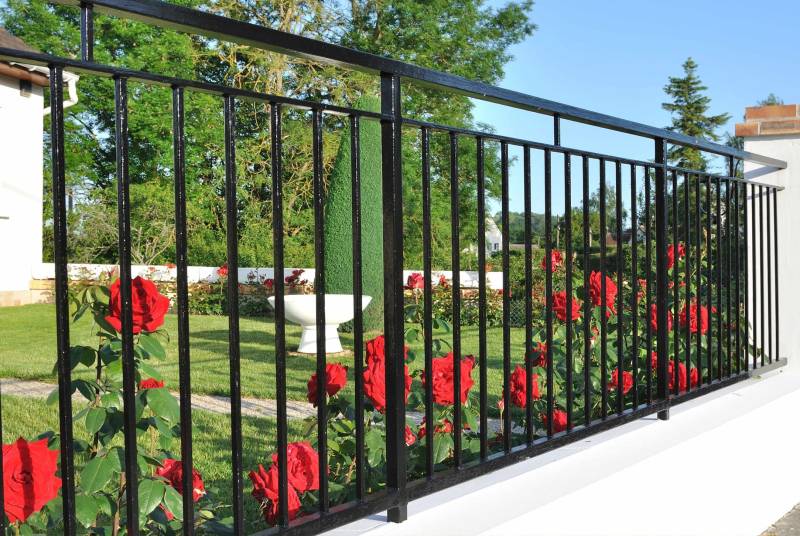 Pose de clôture dans le Var