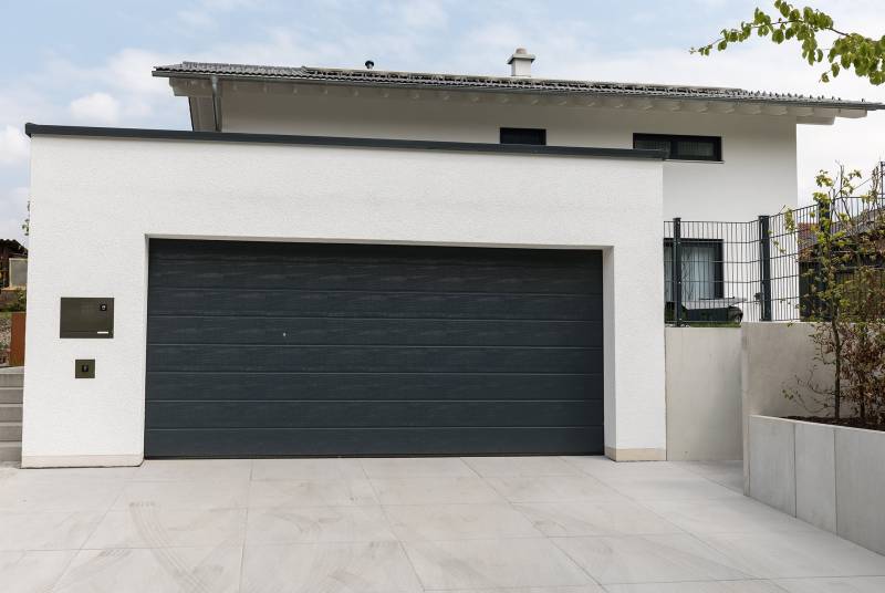 Construction garage en extension de maison dans le Var